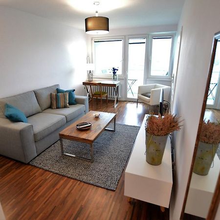 Quantic Apartment Varşovia Exterior foto